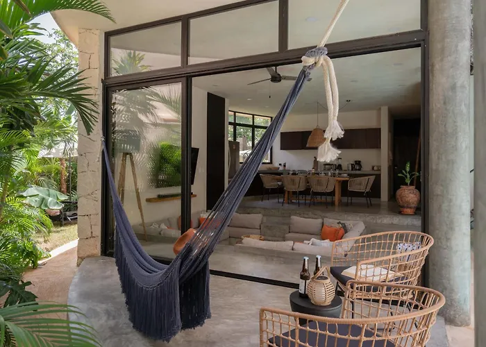 Bohemian Bliss With Private Pool & Concierge 1a *